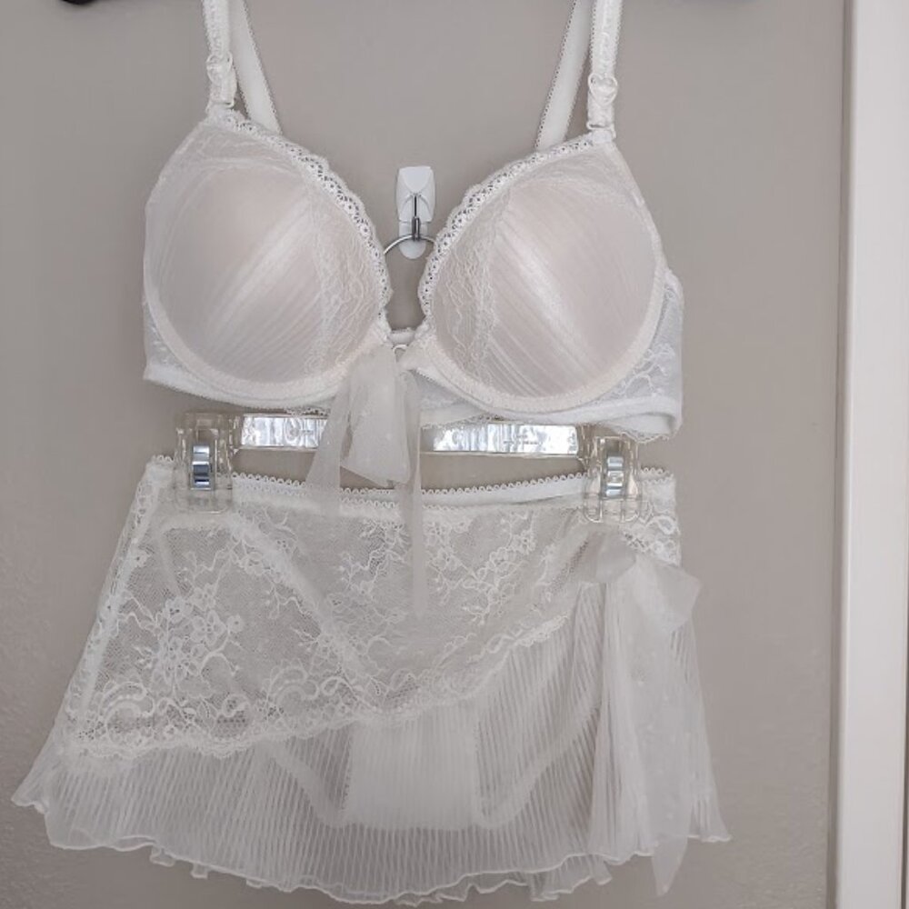 Morgan De Toi of France Lacy Lingerie Bridal Bra & Panties Set Ivory Lace New!